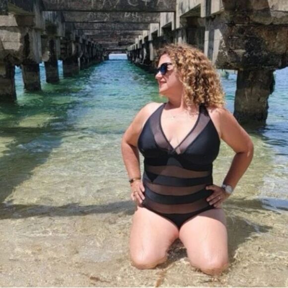 Barbiecore Magenta Plus Size Chest DD Contrast Trim One Piece Swimsuit - Picture 13 of 16